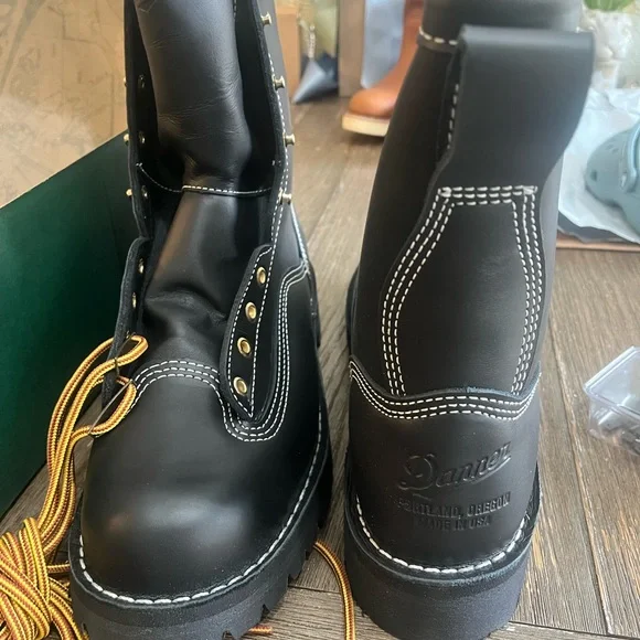 Danner Black Men\'s Leather Work Boots with Gold Eyelets Danner Rain Forest Work Boots Black with Gold Eyelets  main image 3